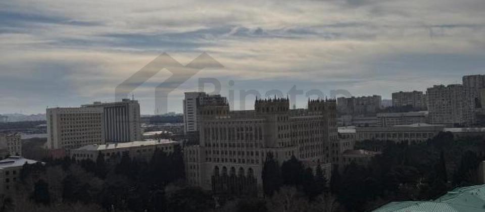 Huseyn Cavid parki ve Elmler Akademiyasi m/s yaninda 4 otaqli menzil satilir/147 kv.m. - 15