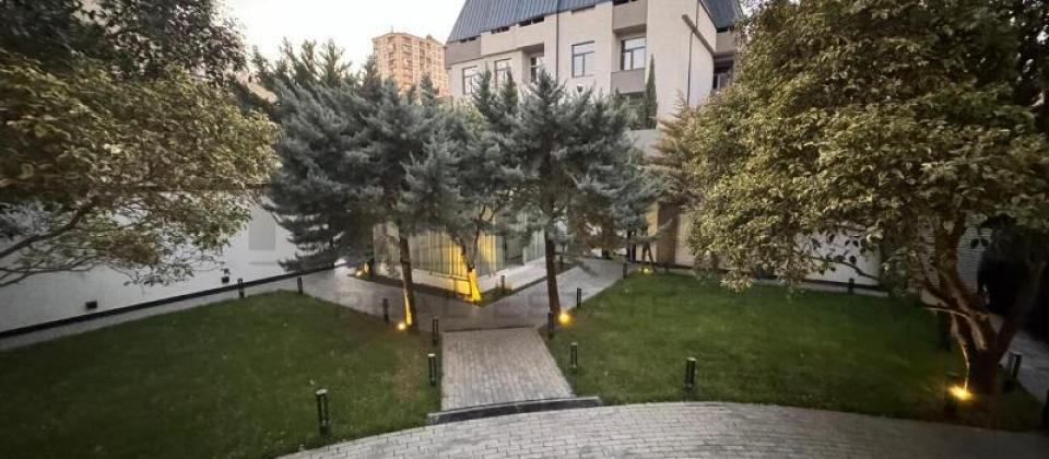 Azadliq Prospekti m/s yaxin mohteshem villa satilir/1500 kv.m. - 4
