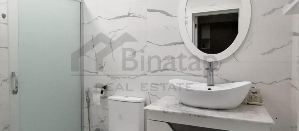 Tibb Universitetinın yanında - 14