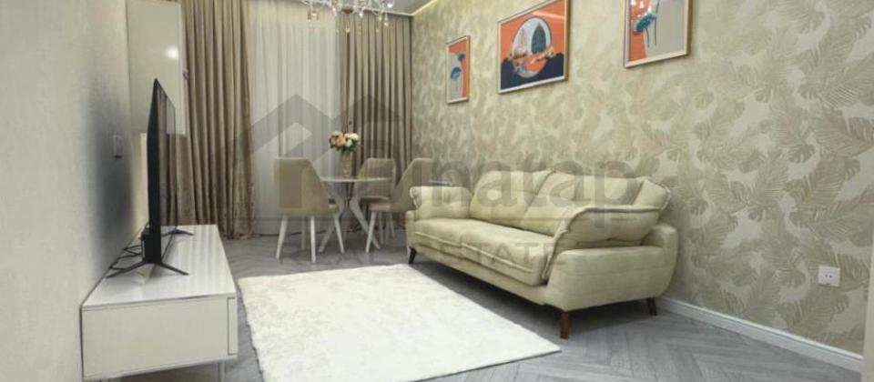 Tibb Universitetinin yaninda 3 otaqli menzil satilir/100 kv.m.