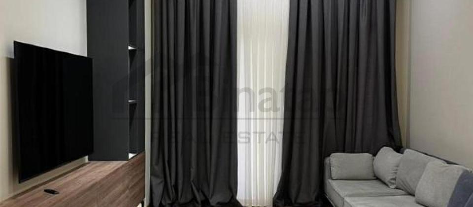 Qish parki, Nizami ve 28 May m/s yaxin 2 otaqli menzil satilir/64 kv.m.