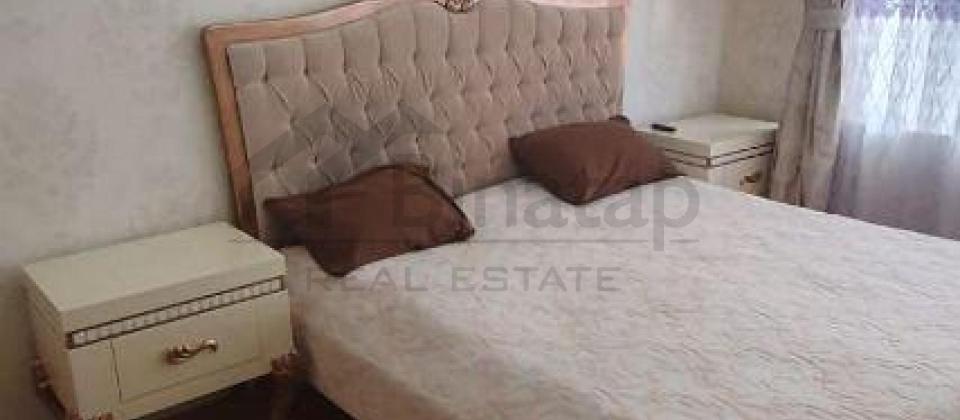 Yashil Ada ushaq bagchasinin yani, 8 Noyabr m/s yaxin 3 otaqli menzil satilir/109 kv.m. - 4