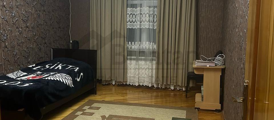 Satılır 4 otaqlı köhnə tikili 105 m², 9 MKRN, - 6