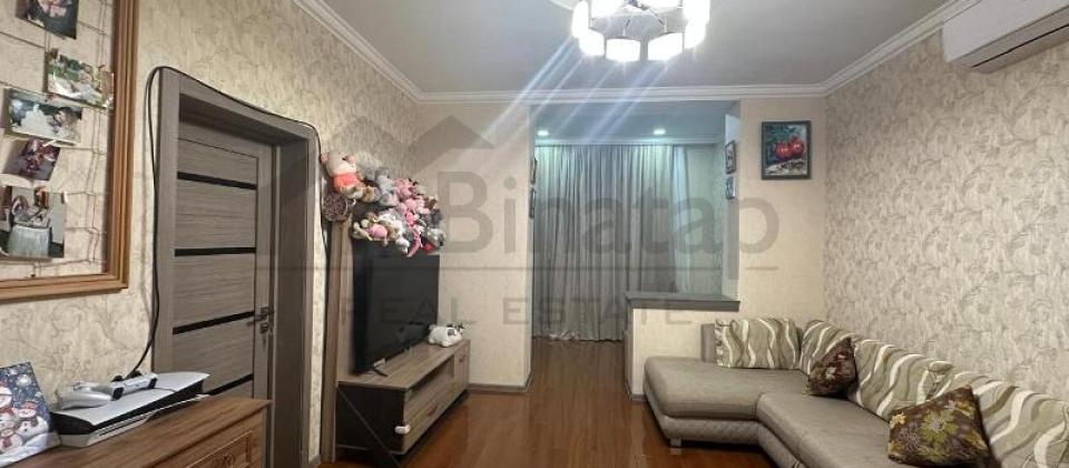 Resulzade qesebesi (Vorovski), Azadliq Prospekti m/s yaxin heyet evi satilir/60 kv.m.