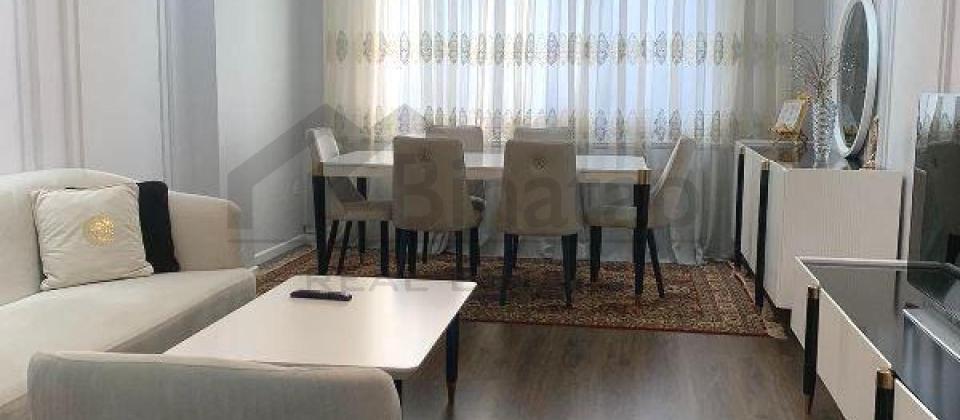 8 Noyabr m/s 5 deqiqelik mesafede 2 otaqli menzil satilir/110 kv.m.