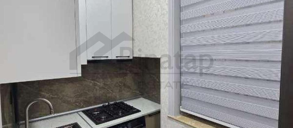 Azadliq prospekti, 28 May m/s yaxin 2 otaqli menzil satilir/60 kv.m. - 9