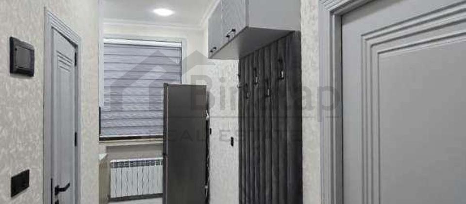 Azadliq prospekti, 28 May m/s yaxin 2 otaqli menzil satilir/60 kv.m. - 10