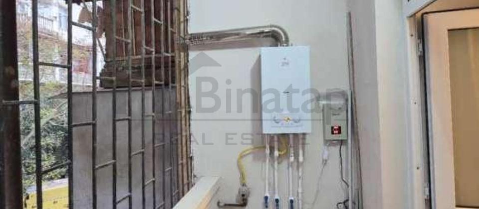 Azadliq prospekti, 28 May m/s yaxin 2 otaqli menzil satilir/60 kv.m. - 15