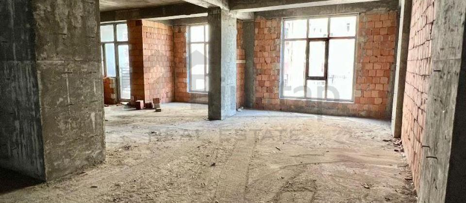 Qarabag kuchesi, Tehsil Nazirliyinin yaninda 3 otaqli menzil satilir/120 kv.m. - 6