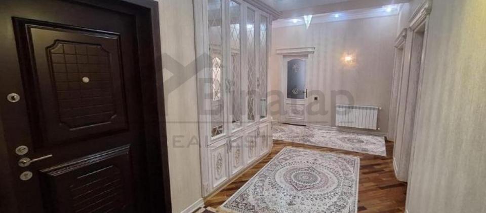 Zoopark, Dede Qorqud, Koala parklari ve 28 May m/s yaxin 4 otaqli menzil satilir/200 kv.m. - 11