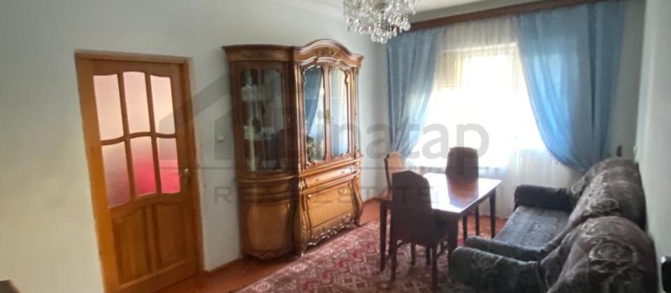 QARAYEV METRO 5 OTAQ LELİNQRAD SATİLİR - 3