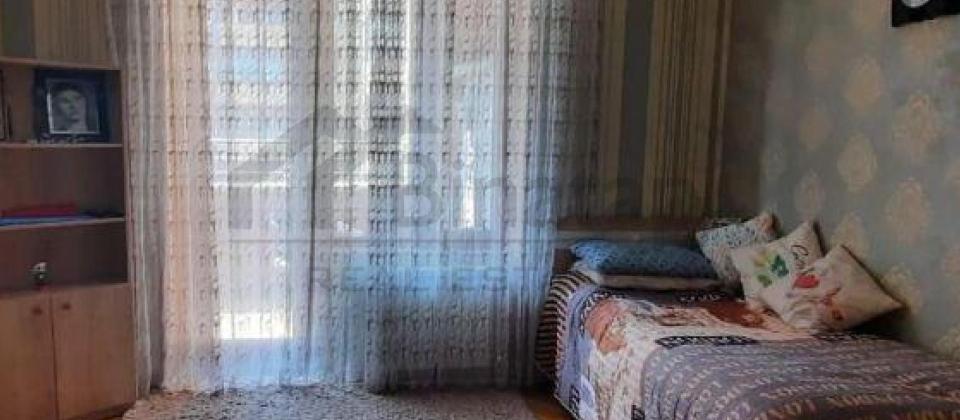 Xarici İshler Nazirliyinin yani, Nizami m/s yaxin 3 otaqli menzil satilir/100 kv.m. - 6