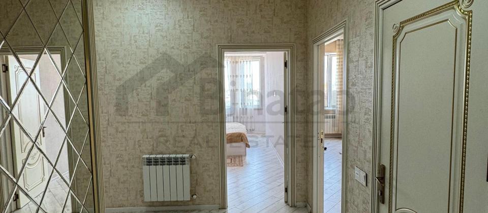 Masazır qəsəbəsi Yeni Bakı yaşayış kompleksində bina evi satılır. - 2