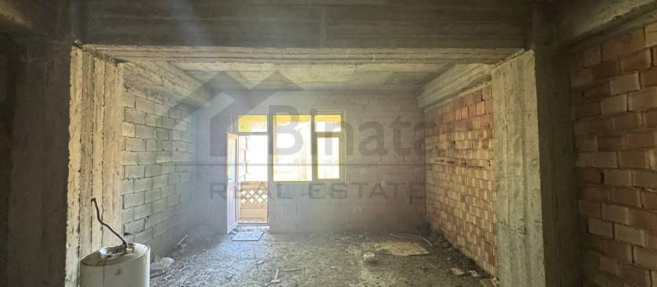 Masazır qəsəbəsi Qurtuluş 93 yaşayış kompleksində  təmirsiz bina evi satılır. - 6