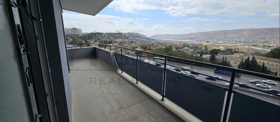 Biləcəri qəsəbəsi GREENVİLLE RECİDENCE yaşayış kompleksində təmirsiz bina evi satılır - 6