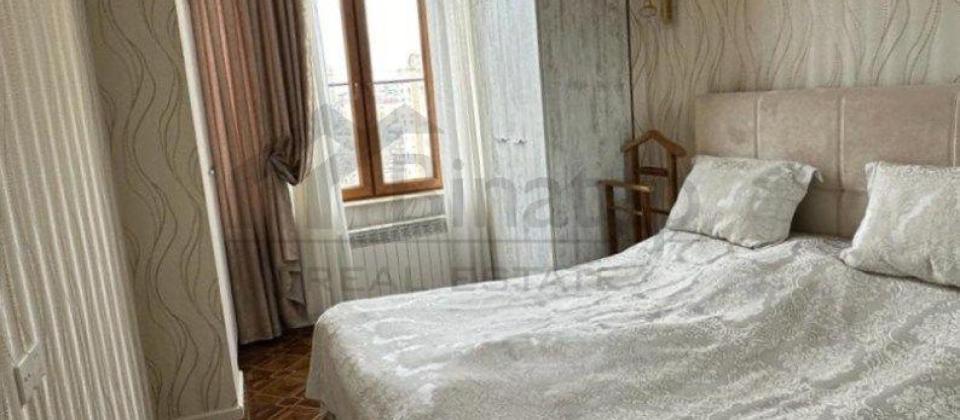 Merkezi parkin yani, Nizami m/s yaxin 2 otaqli menzil satilir/80 kv.m. - 3