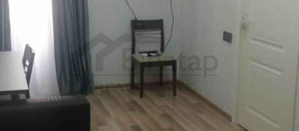 Elmler Akademiyasi m/s yaxin 3 otaqli menzil kiraye verilir/50 kv.m. - 2