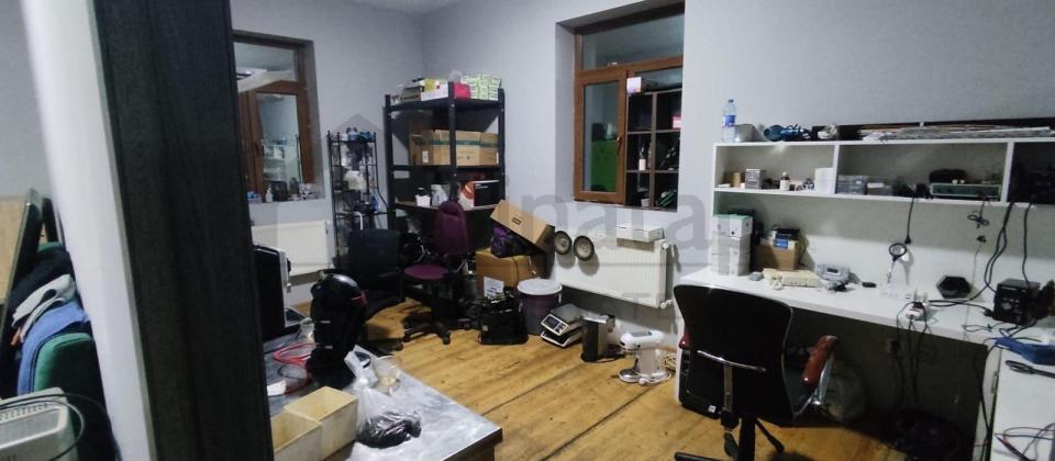 ECEMI NAXCIVANIDE KUCESINDE 9 OATQLI OFIS ICAREYE VERILIR - 5