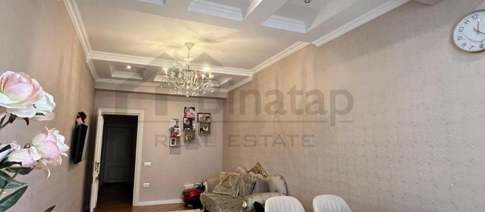 Koroglu m/s ve Dede Qorqud parklarinin yaninda 3 otaqli menzil satilir/108 kv.m. - 2