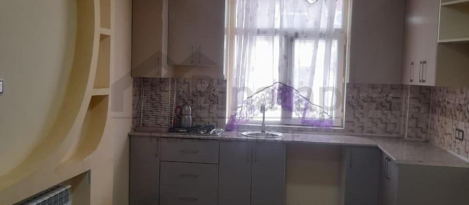 Masazır qəsəbəsi Qurtuluş 93 yaşayış  kompleksində bina evi satılır. - 2