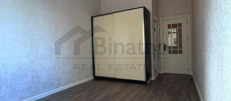 Yasamal parkinin yani, Elmler Akademiyasi m/s yaxin 3 otaqli menzil satilir/120 kv.m. - 6