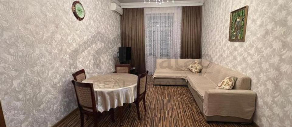 Nerimanov m/s ve Metropark t/m yaxin 3 otaqli menzil satilir/90 kv.m.