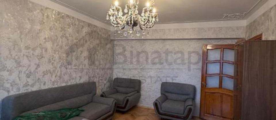 Qish parki, Nizami ve 28 May m/s yaxin 3 otaqli menzil satilir/80 kv.m. - 2