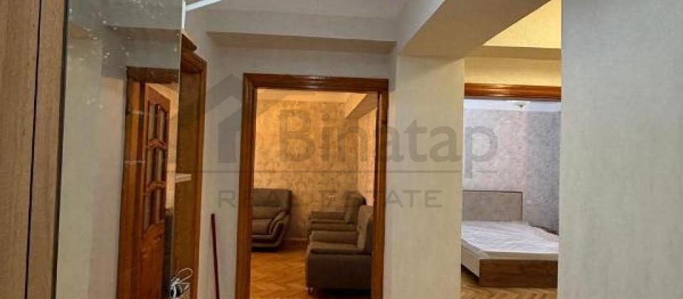 Qish parki, Nizami ve 28 May m/s yaxin 3 otaqli menzil satilir/80 kv.m. - 9