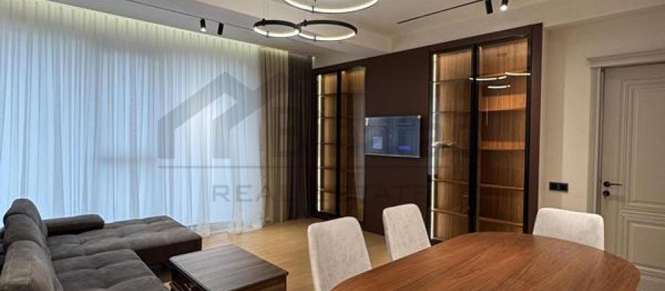 20 Yanvar m/s ve İnshaatchilar m/s yaxin 2 otaqli menzil satilir/77 kv.m. - 2