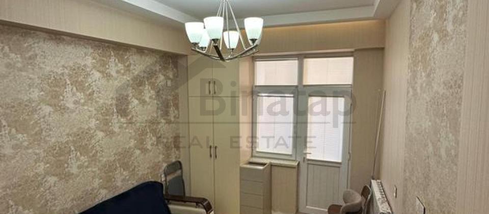 Badamdar qesebesi, Caspian Hospitalin yaninda 3 otaqli menzil satilir/90 kv.m. - 2