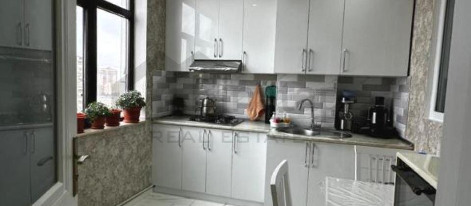 Memar Ecemi m/s yaninda 2 otaqli menzil satilir/60 kv.m. - 8