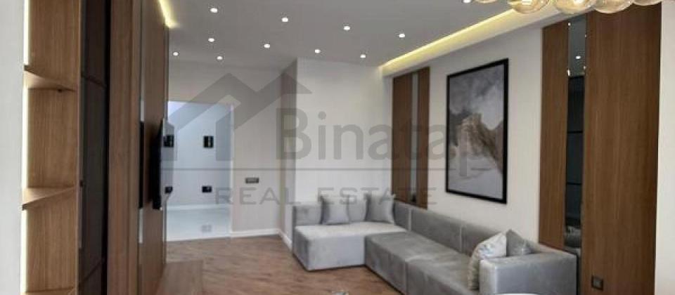 Sherq bazarinin yani, 28 May m/s yaxin 3 otaqli menzil satilir/118 kv.m. - 3