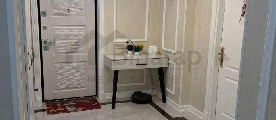 Ayna Sultanova heykelinin yaninda 3 otaqli menzil satilir/100 kv.m. - 14