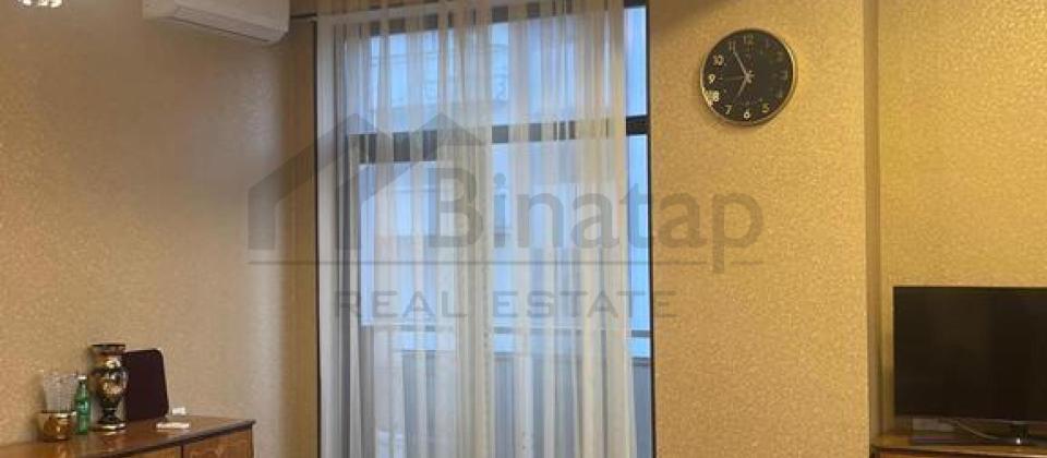 Koroglu ve Koala parklarinin yaninda 3 otaqli menzil satilir/125 kv.m. - 2