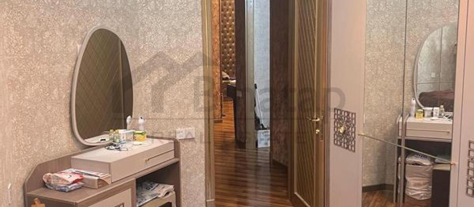 Koroglu ve Koala parklarinin yaninda 3 otaqli menzil satilir/125 kv.m. - 6