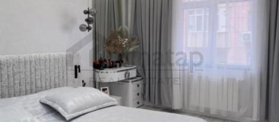 Yeni Yasamal, İnshaatchilar m/s yaxin 3 otaqli menzil satilir/117 kv.m. - 8