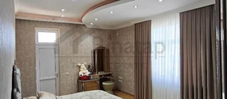 A.M.Şerifzade kuçesi, İnşaatçılar m/s yaninda 3 otaqli menzil satilir/122 kv.m. - 3