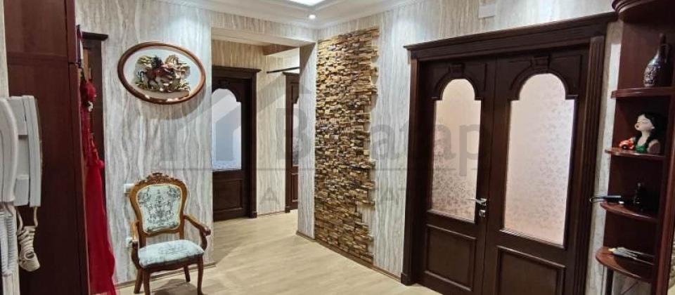 A.M.Şerifzade kuçesi, İnşaatçılar m/s yaninda 3 otaqli menzil satilir/122 kv.m. - 9