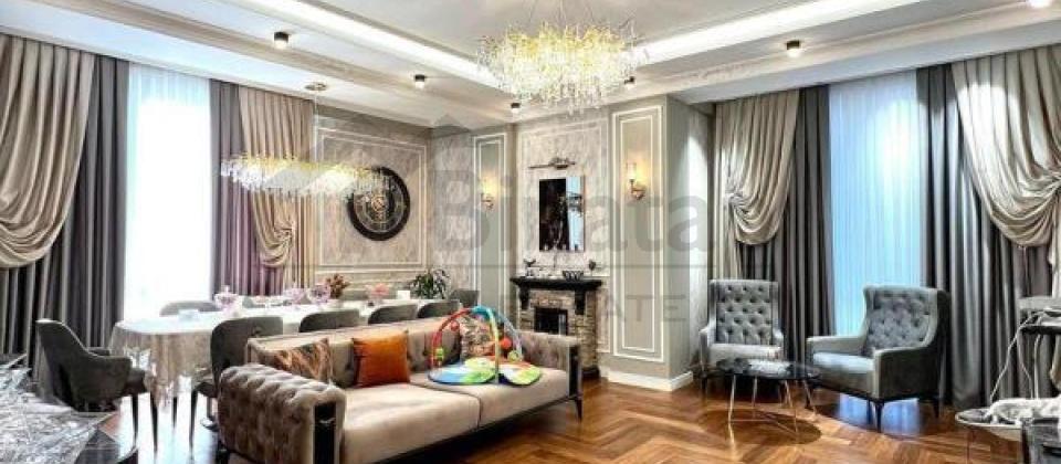 Heydər Əliyev mərkəzinin yanı, Zumrud Residence'də 3 otaqlı mənzil satılır/144 kv.m.