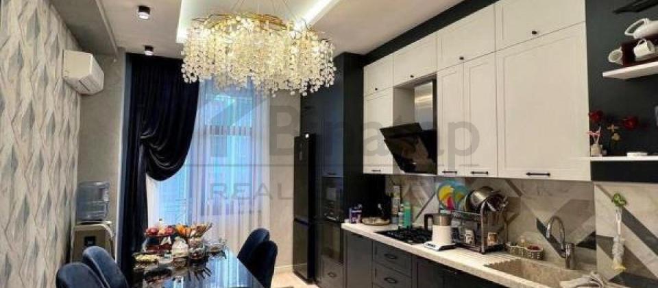 Heydər Əliyev mərkəzinin yanı, Zumrud Residence'də 3 otaqlı mənzil satılır/144 kv.m. - 5