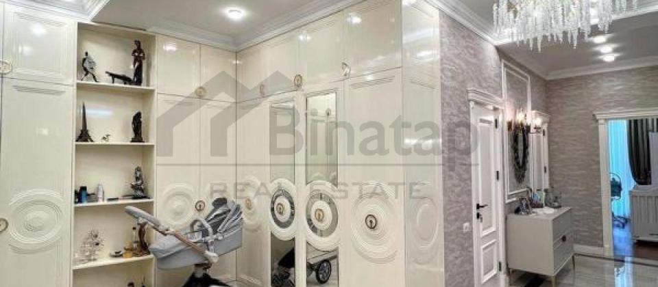 Heydər Əliyev mərkəzinin yanı, Zumrud Residence'də 3 otaqlı mənzil satılır/144 kv.m. - 6