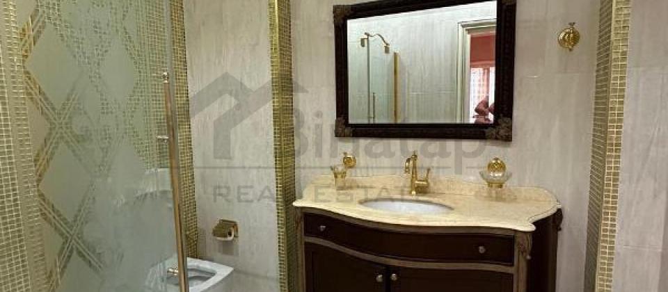 Mərkəzdə..! Heydər Əliyev sarayının yanında 4 otaqlı mənzil satılır/240 kv.m. - 15