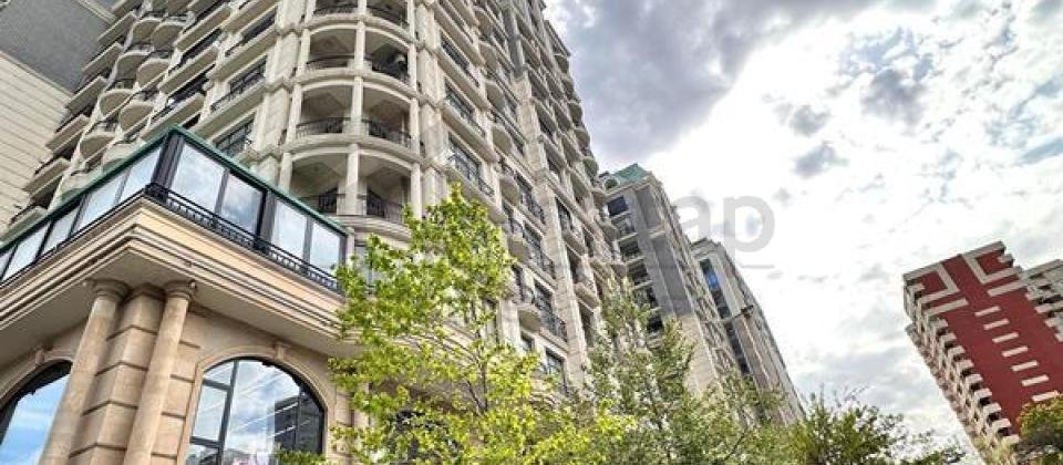 Azadlıq prospekti, Azadlıq Residence'də 4 otaqlı mənzil satılır/154 kv.m. - 2