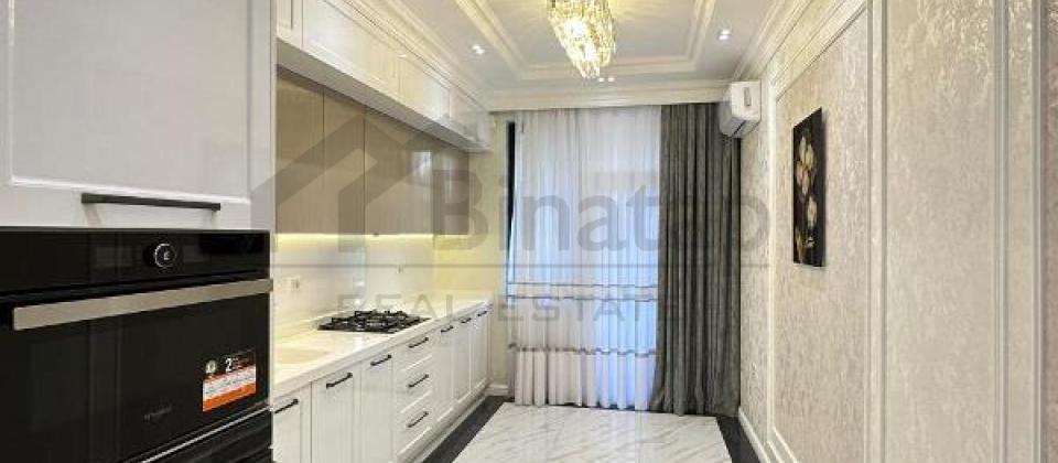 Metropark və Nərimanov m/s yanında 4 otaqlı mənzil satılır/170 kv.m. - 7