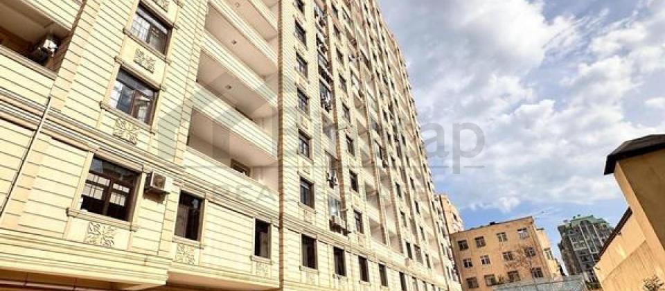 Azadlıq prospektində 4 otaqlı mənzil satılır/245 kv.m. - 4