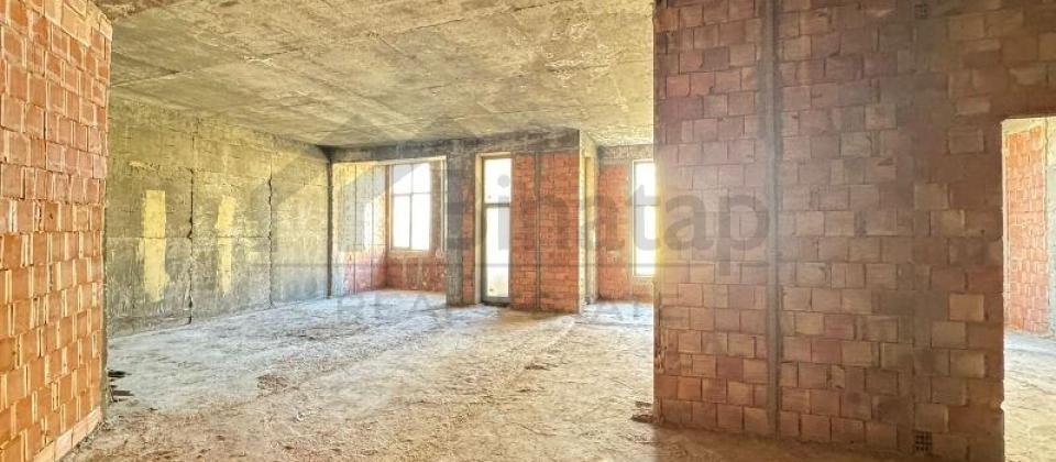 Statistika Komitesinin yani, Nizami m/s yaxin 3 otaqli menzil satilir/135 kv.m. - 9