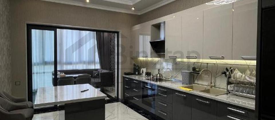 Tbilisi prospekti, 8 Noyabr m/s yaxin 3 otaqli menzil satilir/164 kv.m. - 7