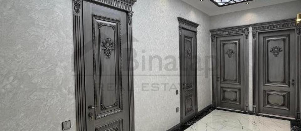 Tbilisi prospekti, 8 Noyabr m/s yaxin 3 otaqli menzil satilir/164 kv.m. - 11