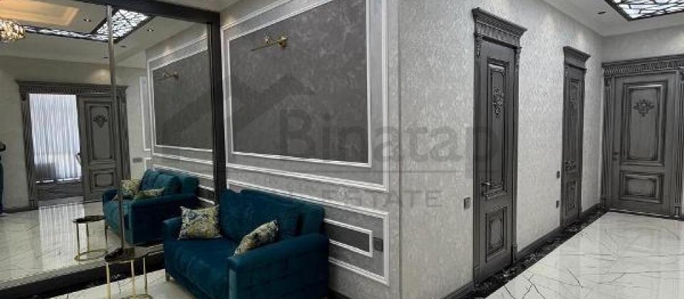 Tbilisi prospekti, 8 Noyabr m/s yaxin 3 otaqli menzil satilir/164 kv.m. - 12