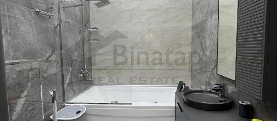 Tbilisi prospekti, 8 Noyabr m/s yaxin 3 otaqli menzil satilir/164 kv.m. - 15